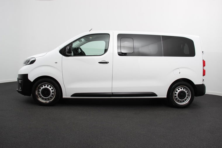 Toyota Proace Shuttle
