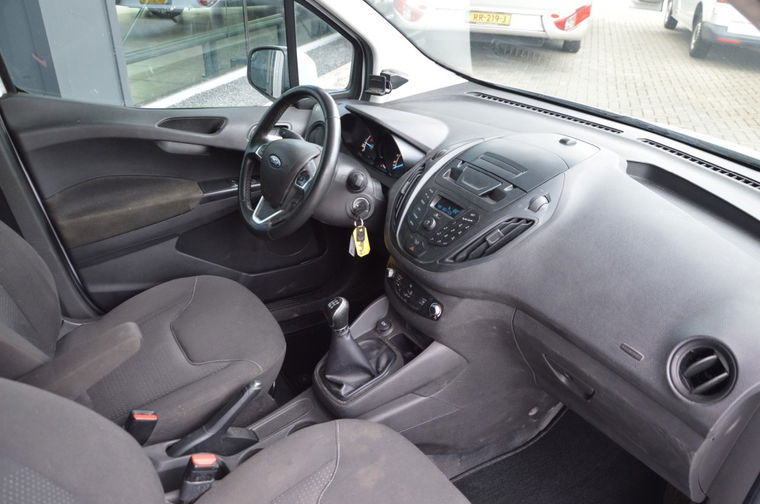 Ford Transit Courier