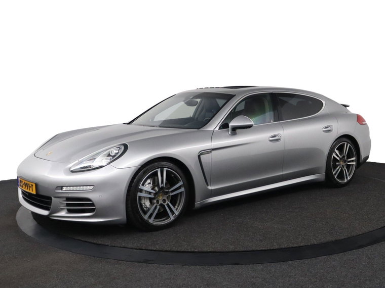 Porsche Panamera foto 1