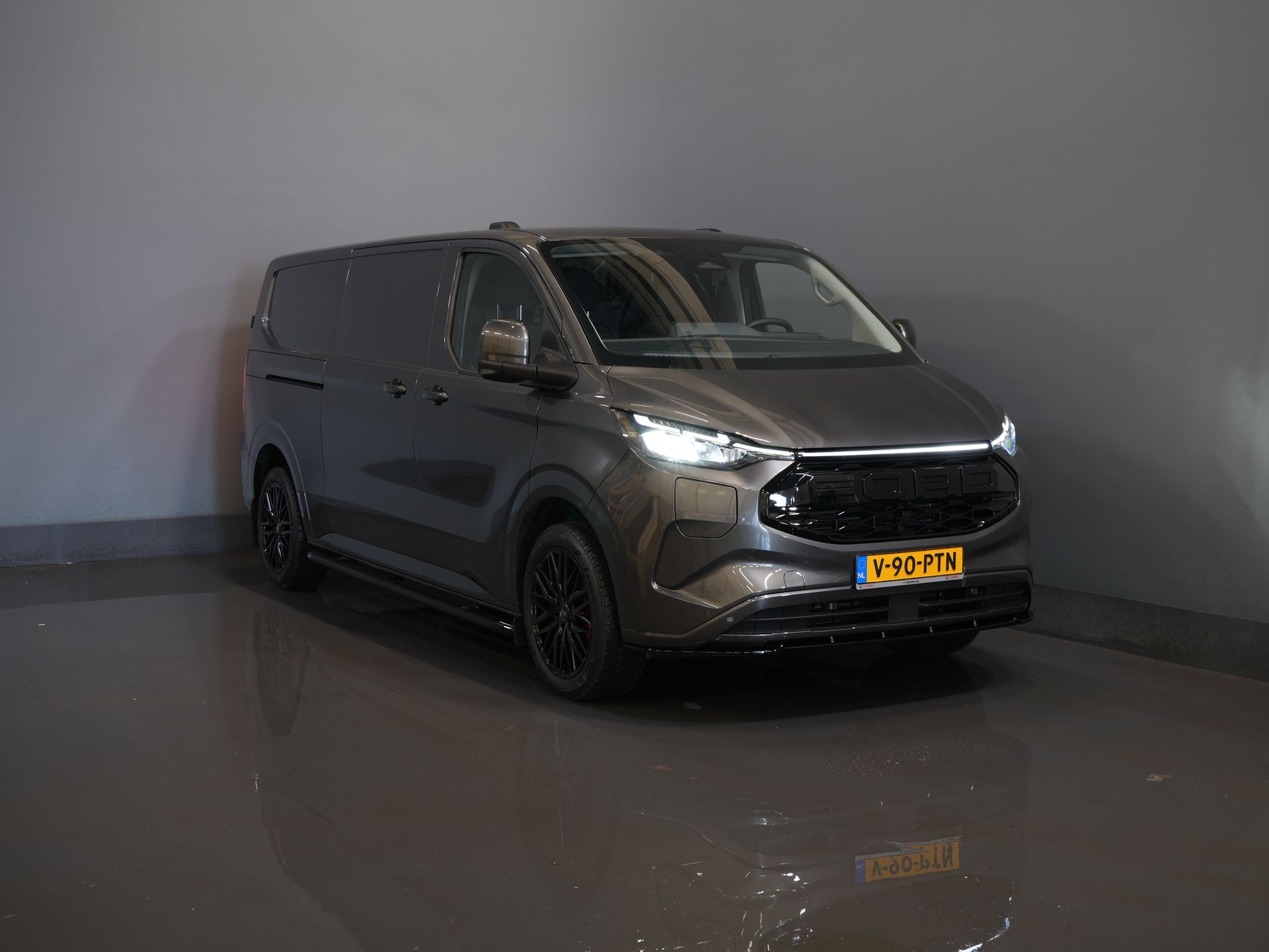Foto van Ford E-Transit Custom