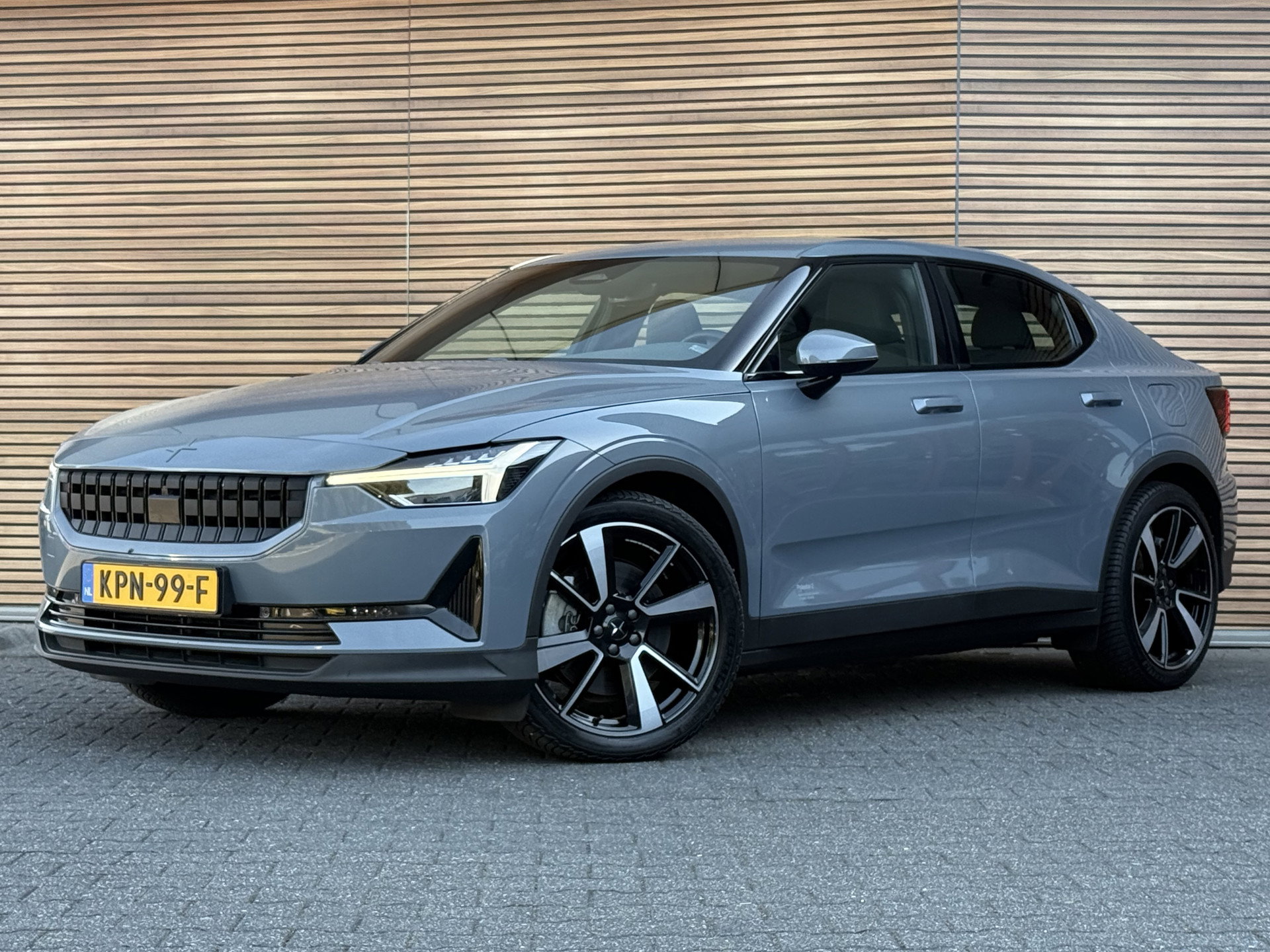 Foto van Polestar 2