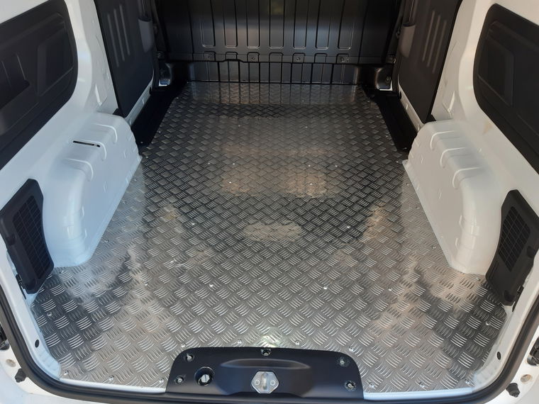 Nissan E-NV200