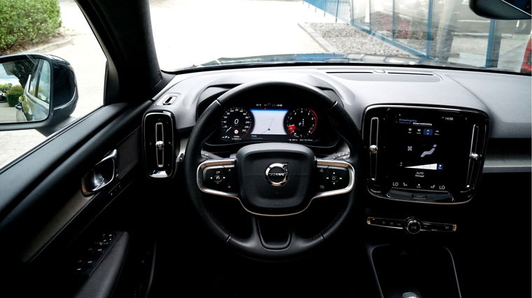 Volvo XC40