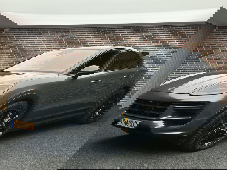 Foto van Porsche Cayenne