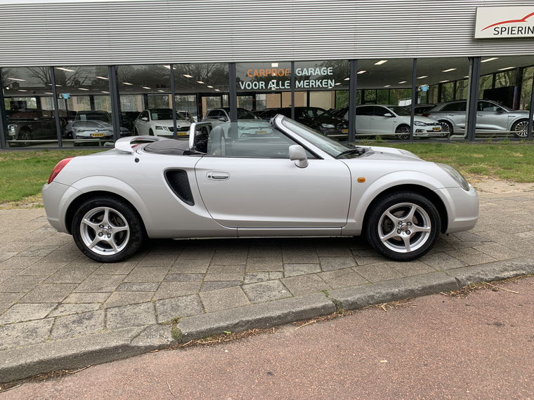 Toyota MR2