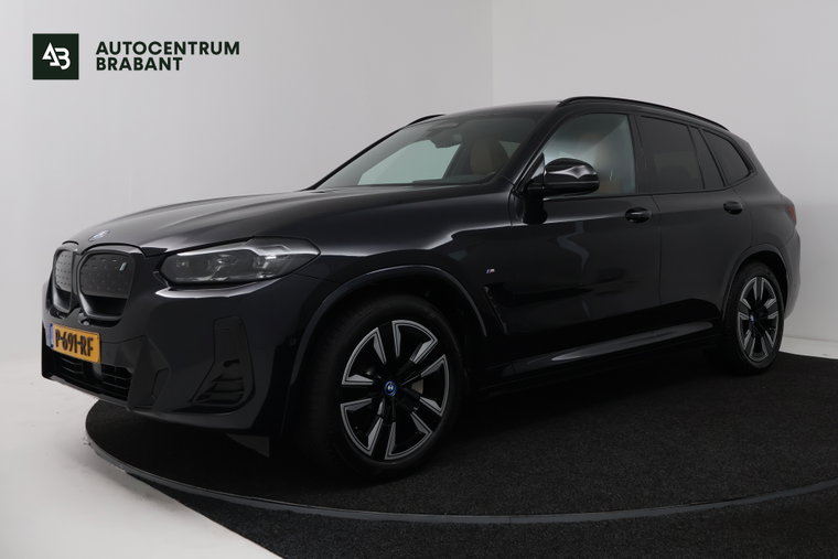 BMW iX3 foto 1