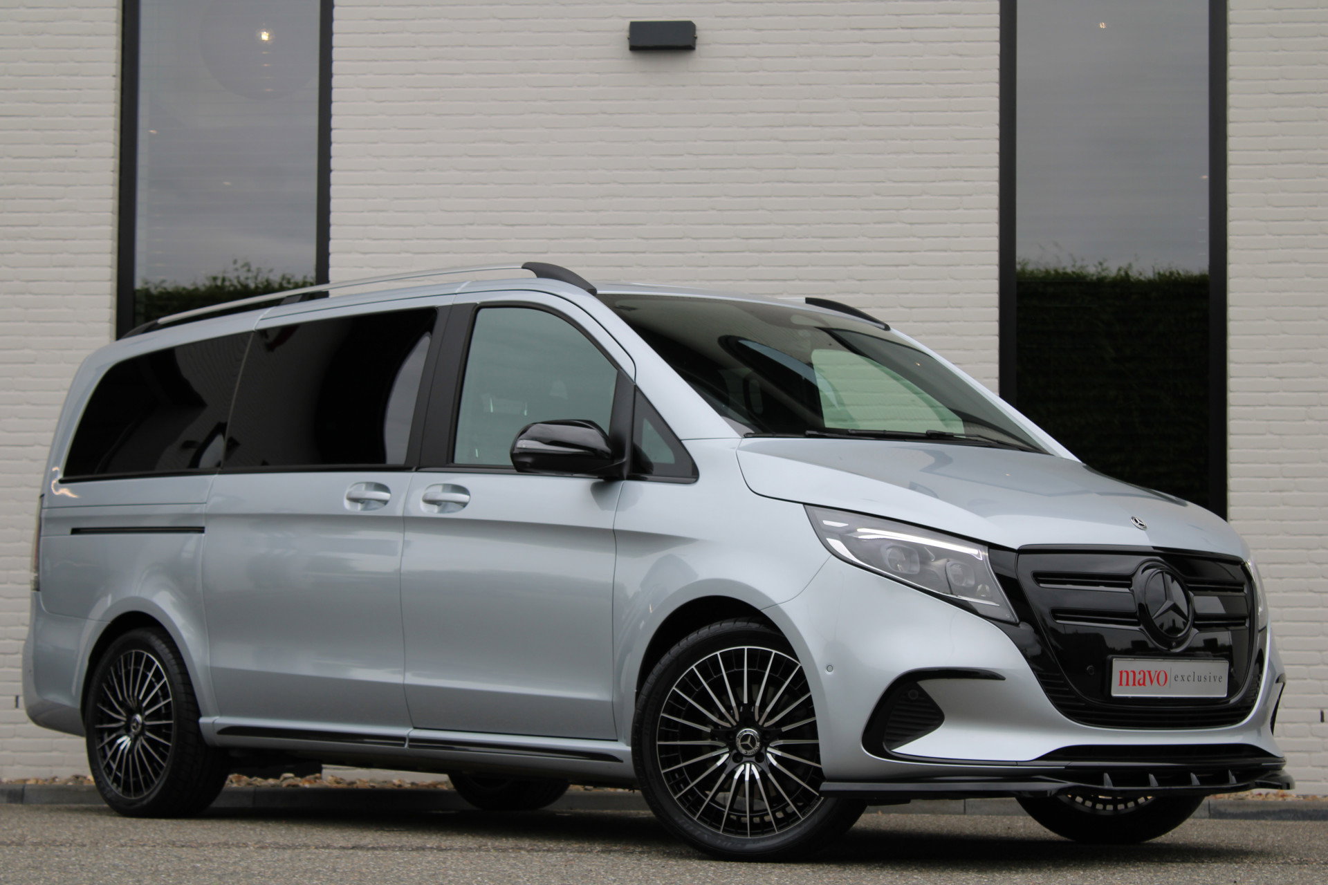 Foto van Mercedes-Benz EQV