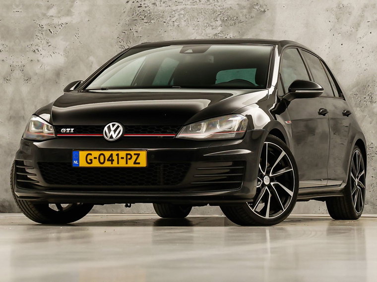 Volkswagen Golf foto 1