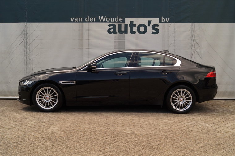 Foto van Jaguar XE