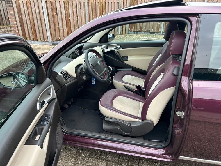 Lancia Ypsilon