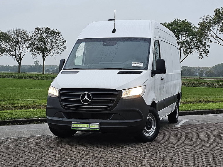 Foto van Mercedes-Benz Sprinter