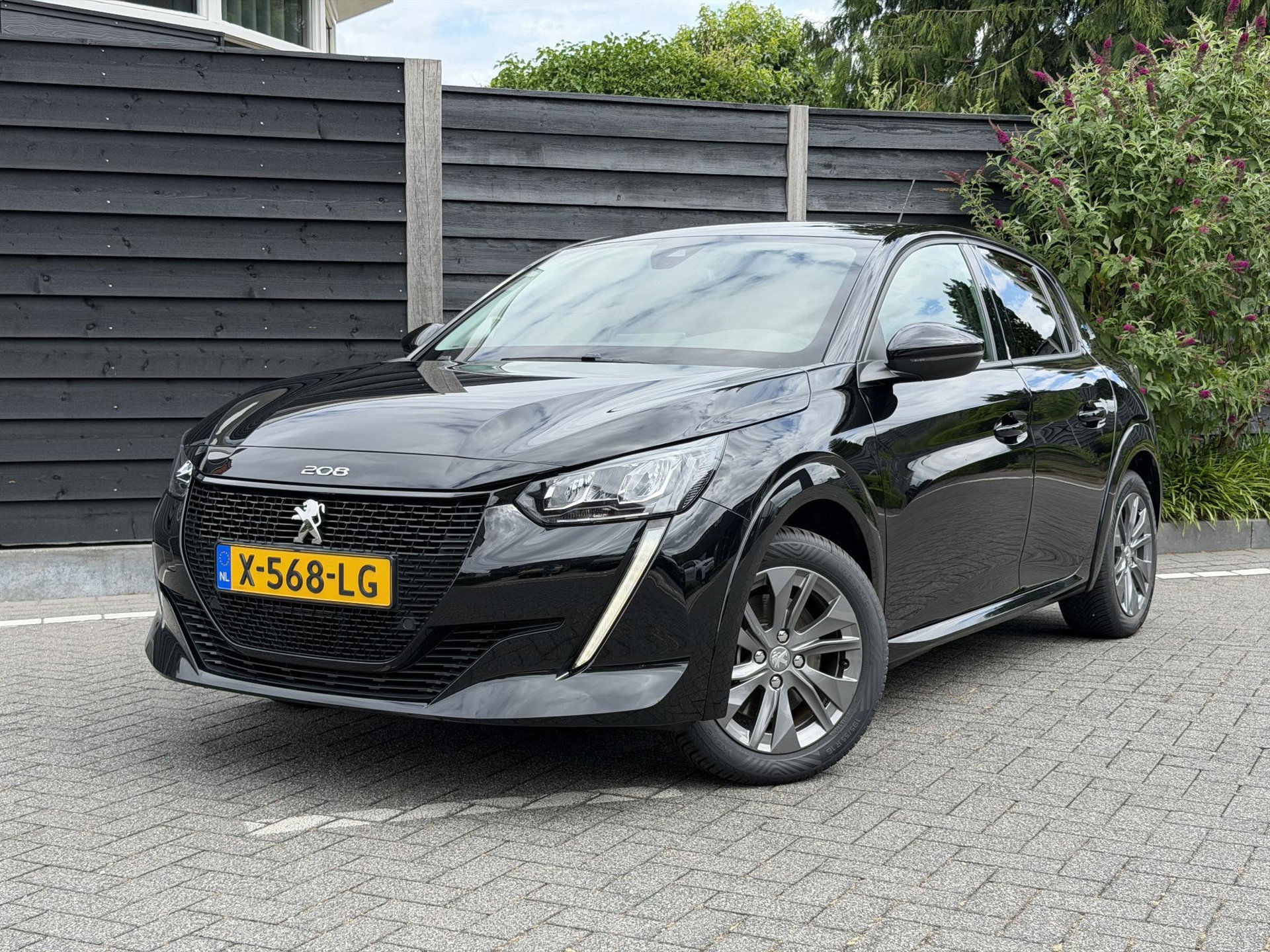 Foto van Peugeot e-208