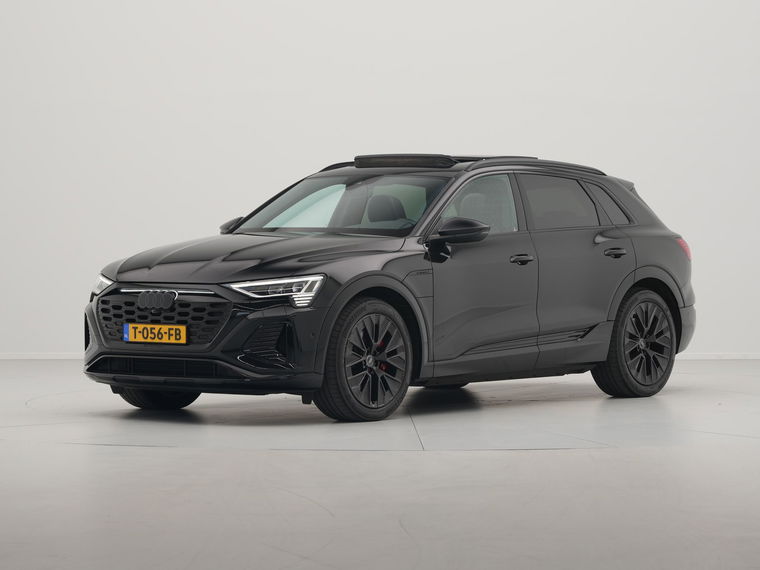 Foto van Audi Q8 e-tron