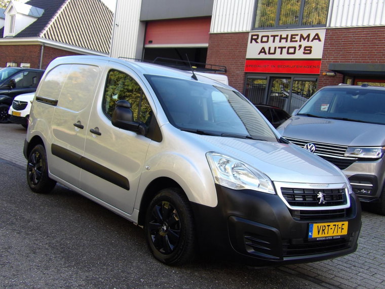 Foto van Peugeot Partner