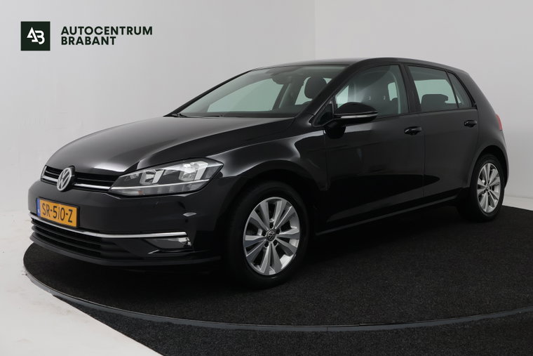 Volkswagen Golf foto 1