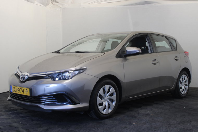 Toyota Auris foto 1