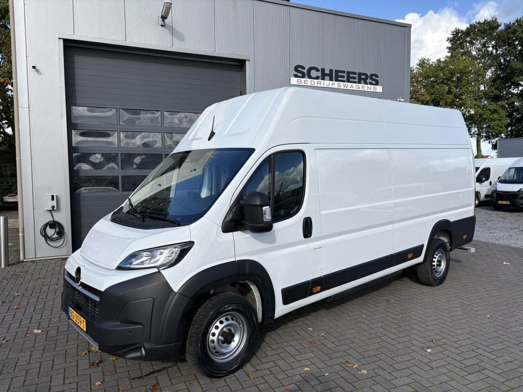 Foto van Opel Movano-e