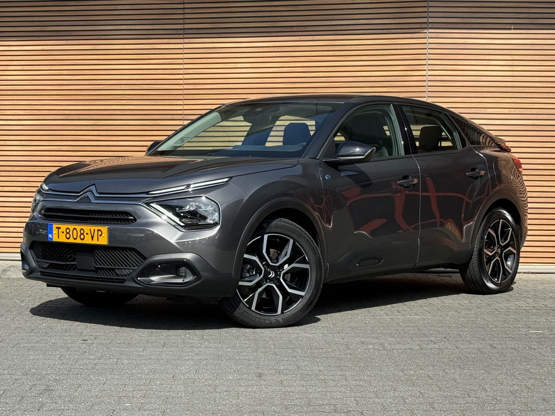 Foto van Citroën Ë-C4