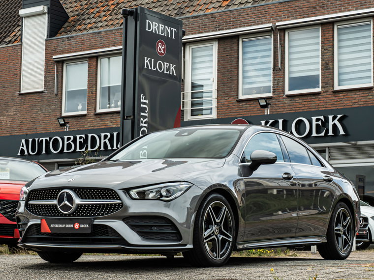 Mercedes-Benz CLA foto 1