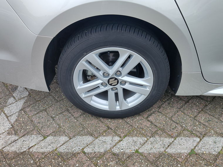 Suzuki Swace