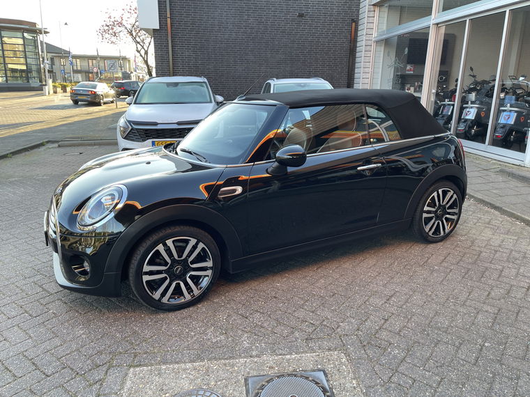 MINI Cabrio