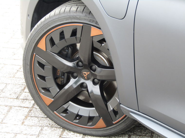 CUPRA Leon