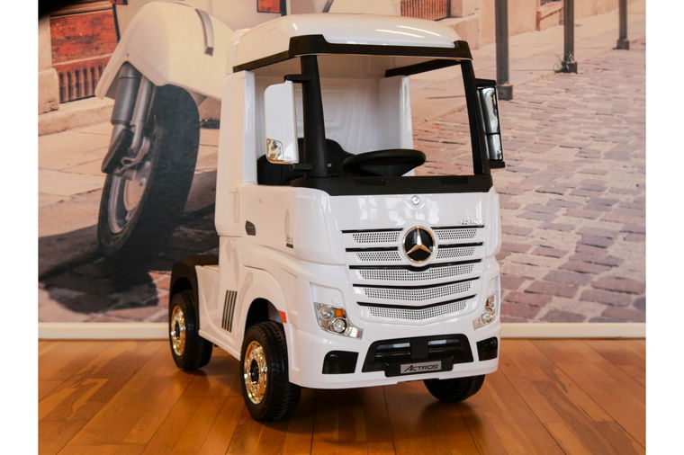 Mercedes-Benz 