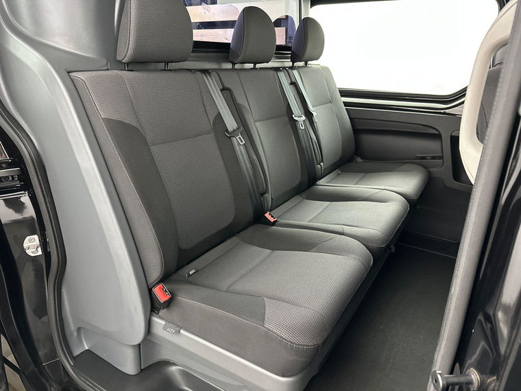 Nissan NV300
