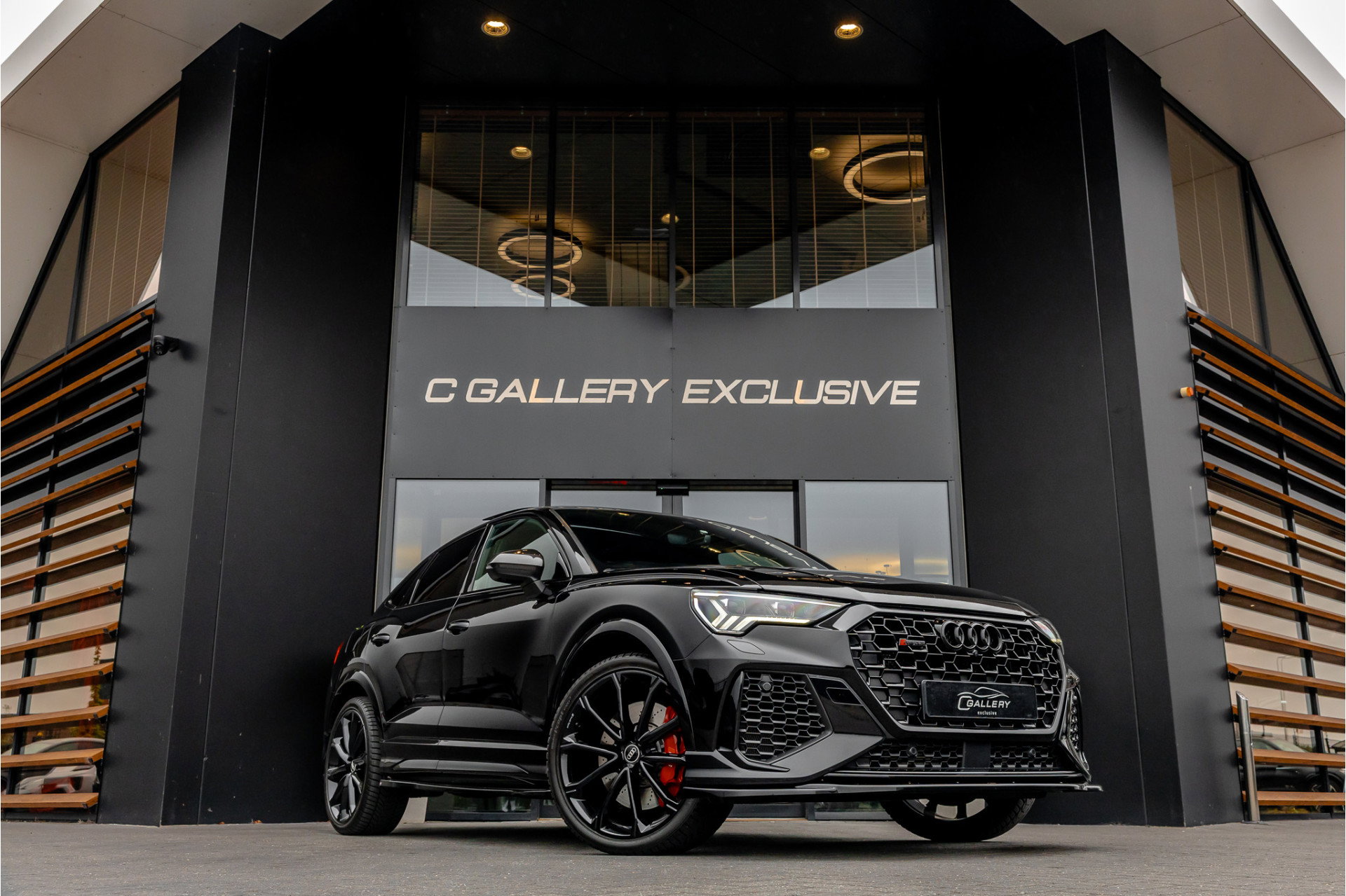 Foto van Audi RSQ3
