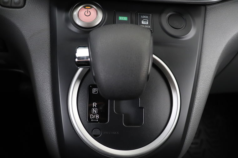 Nissan E-NV200