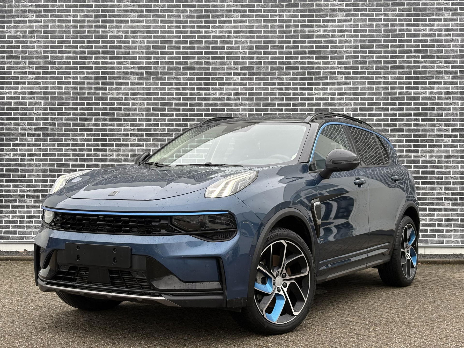 Foto van Lynk & Co 01