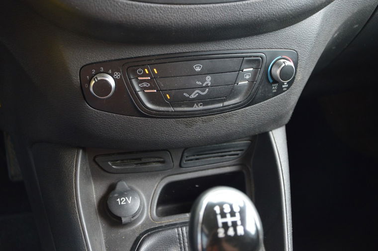 Ford Transit Courier