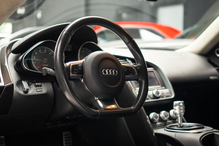 Audi R8