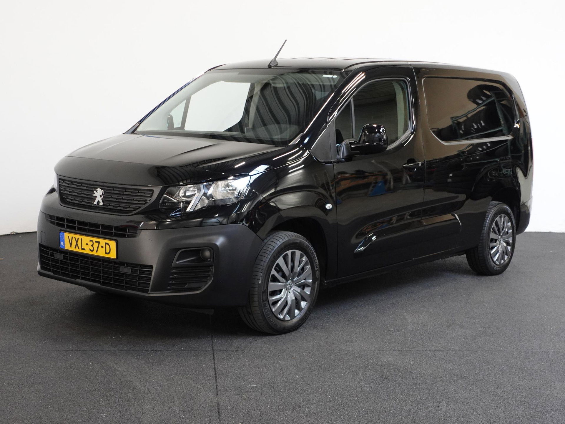 Foto van Peugeot Partner