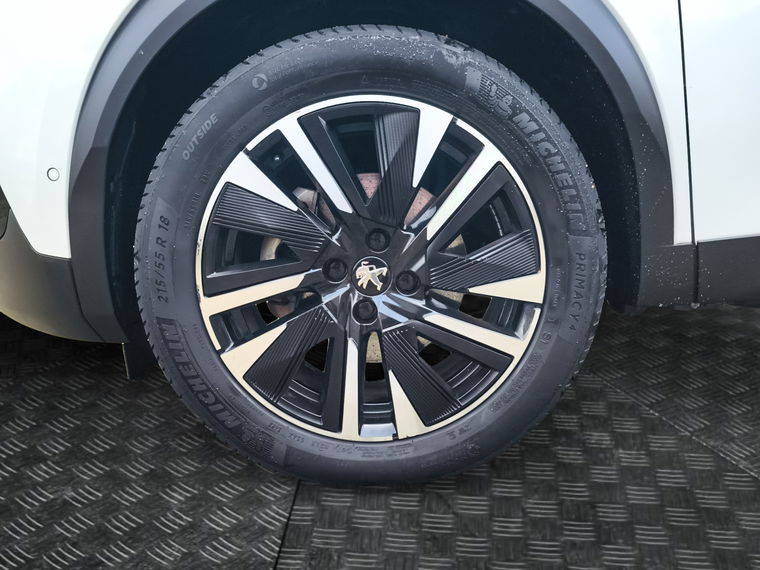 Peugeot e-2008