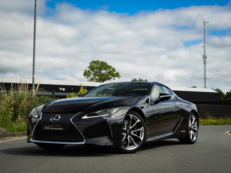 Foto van Lexus LC
