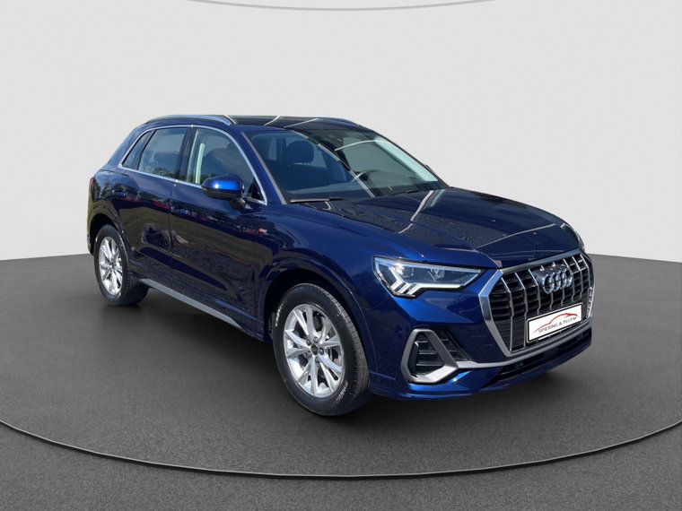 Audi Q3 foto 1