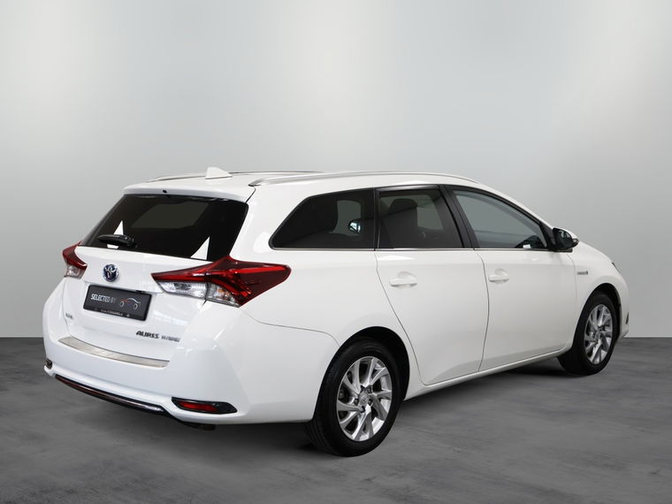 Toyota Auris Touring Sports