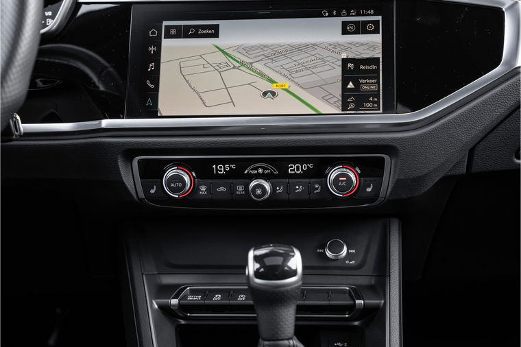 Audi RSQ3