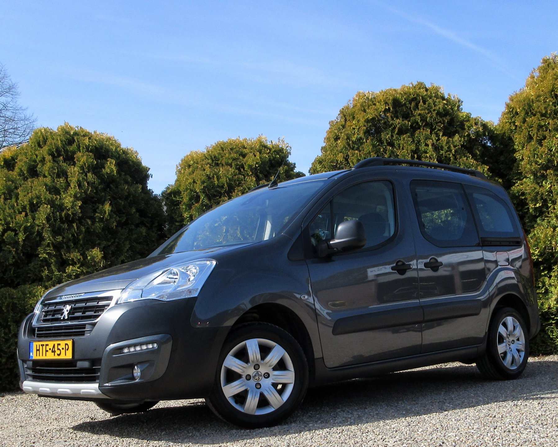 Foto van Peugeot Partner