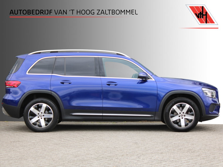 Mercedes-Benz GLB foto 1