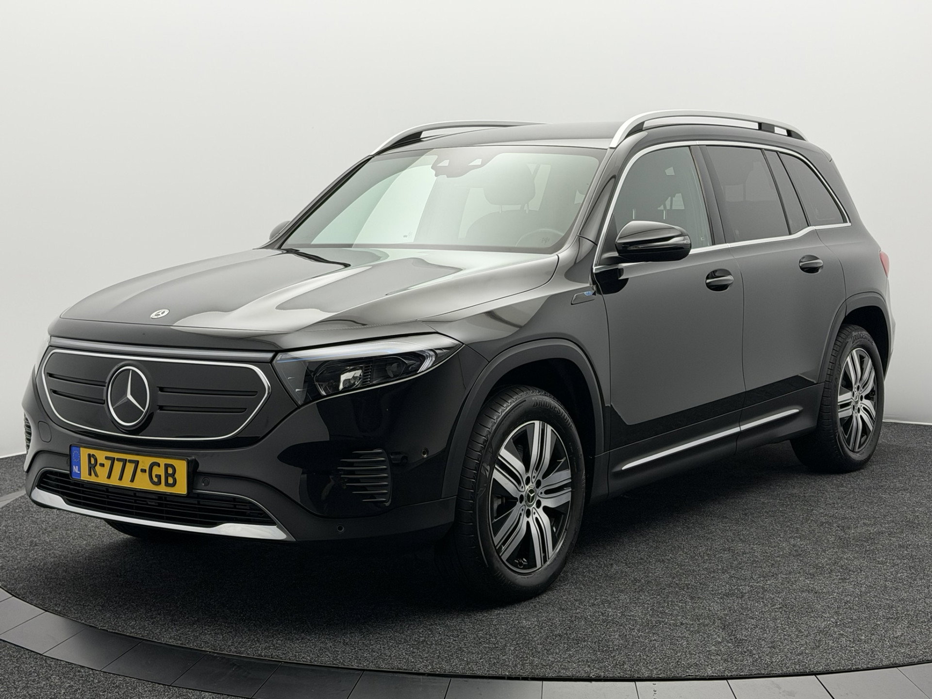 Foto van Mercedes-Benz EQB