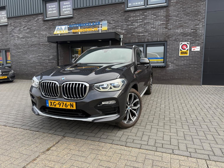 Foto van BMW X4