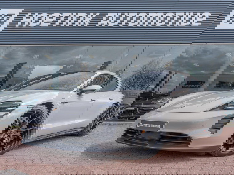 Foto van Porsche Taycan