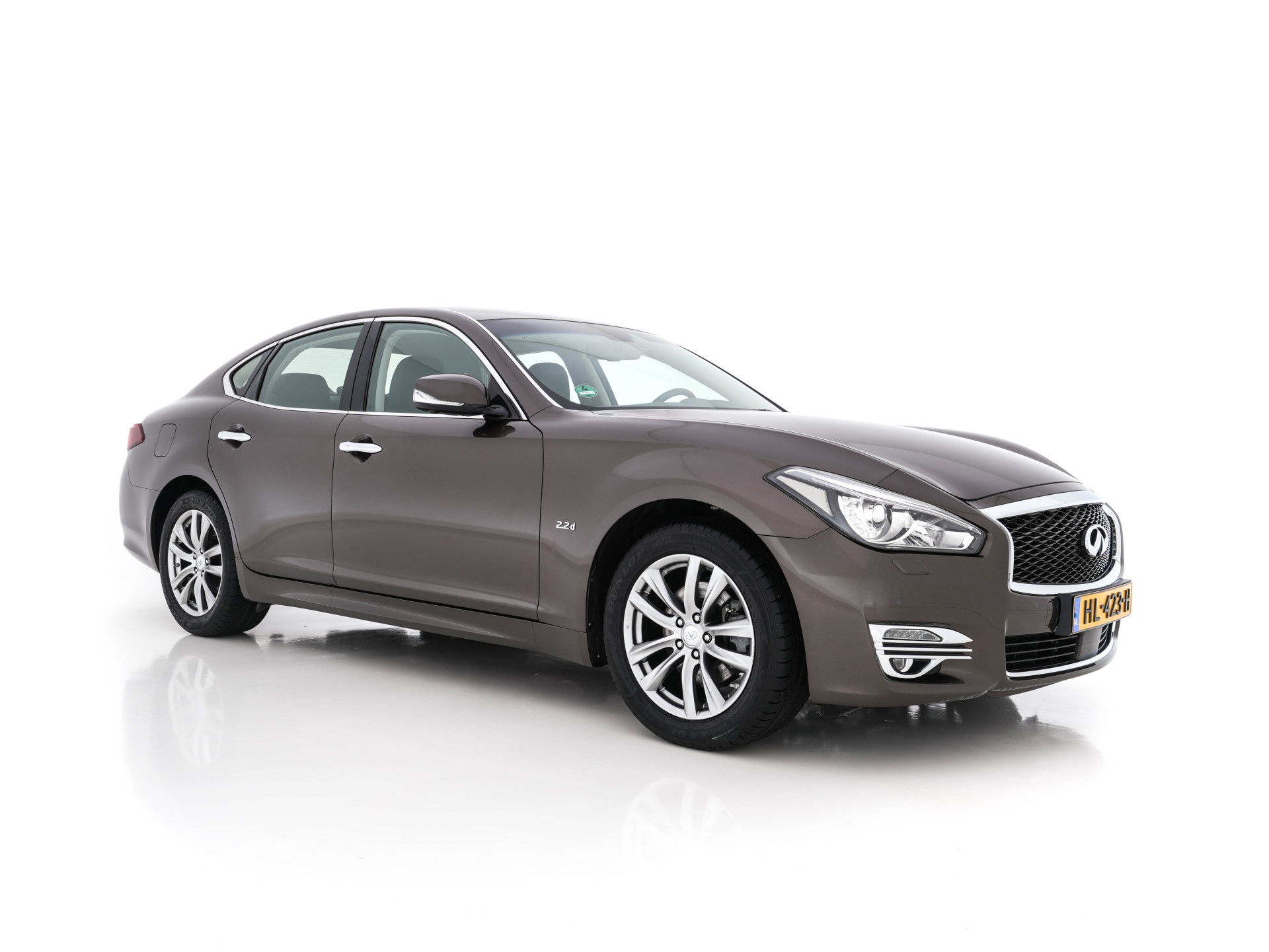 Infiniti Q70