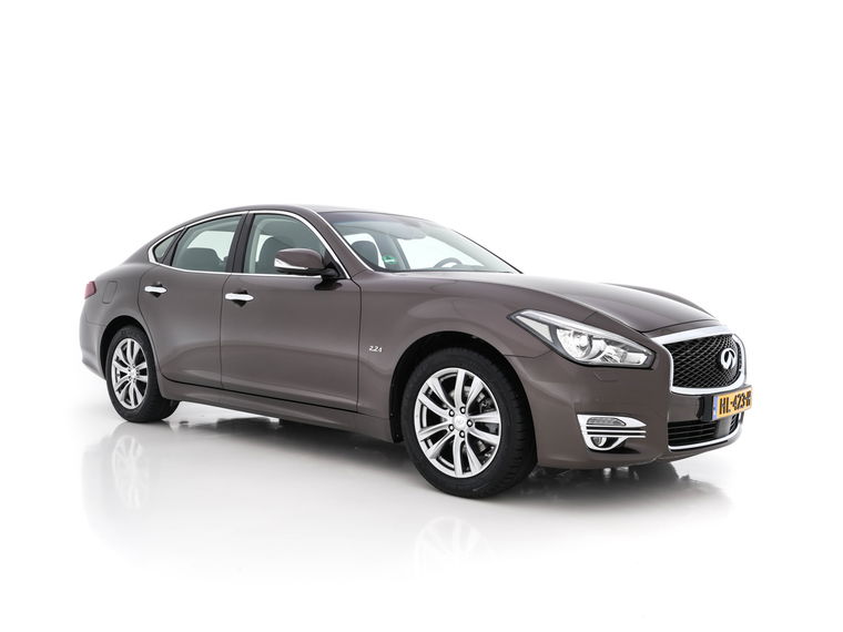 Infiniti Q70