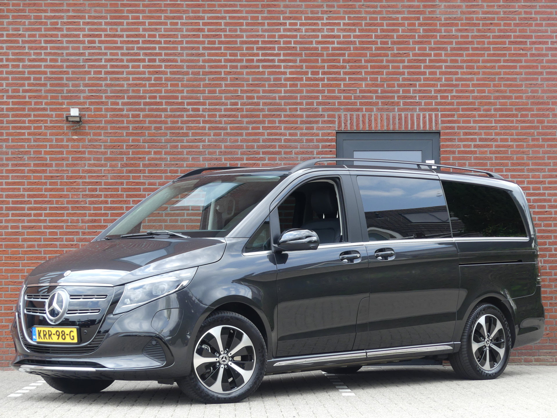 Foto van Mercedes-Benz EQV