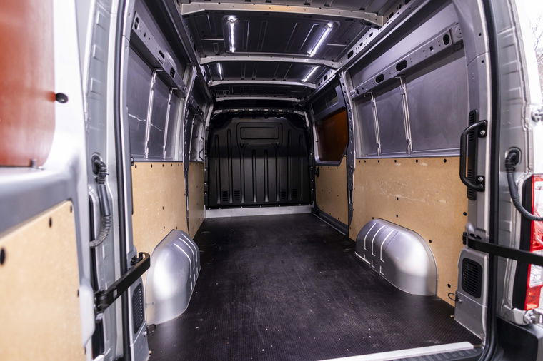 Nissan Interstar