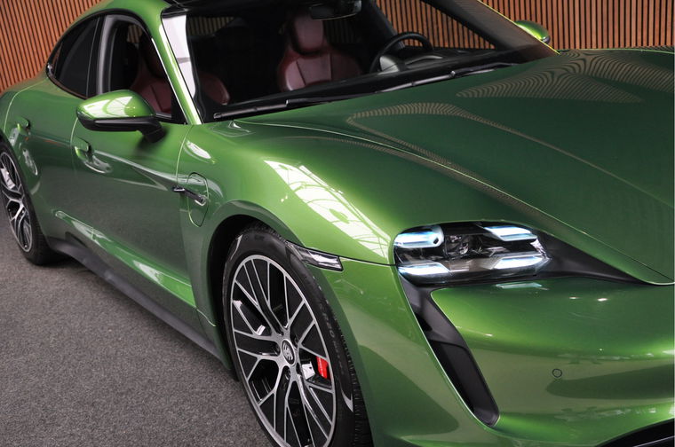 Porsche Taycan