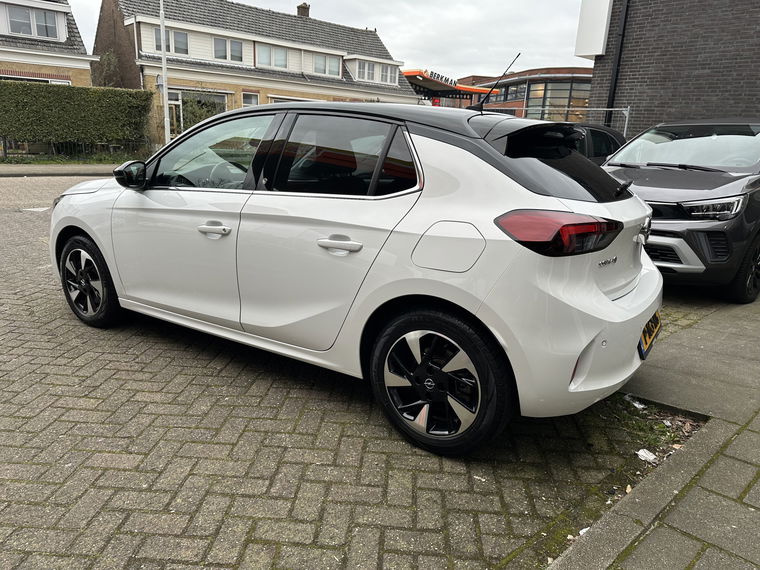 Opel CORSA-E